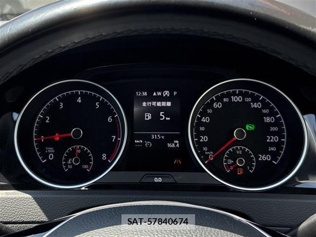 VolksWagen GOLF VARIANT 2018-06 8797932-19