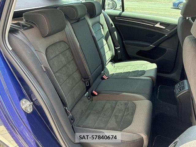 VolksWagen GOLF VARIANT 2018-06 8797932-24