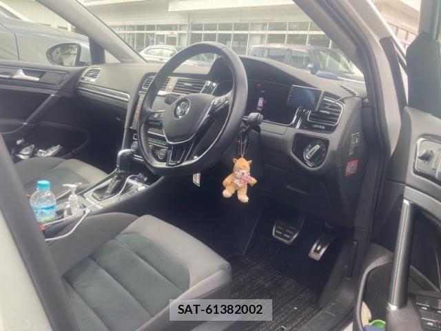 VolksWagen GOLF VARIANT 2019-02 8832503-10