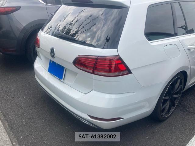 VolksWagen GOLF VARIANT 2019-02 8832503-3