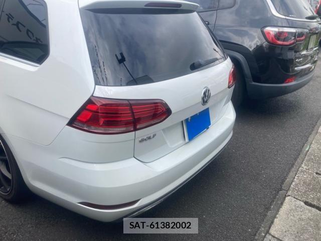 VolksWagen GOLF VARIANT 2019-02 8832503-4