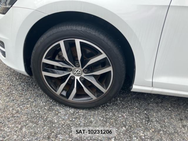 VolksWagen GOLF VARIANT 2014-03 8832509-9
