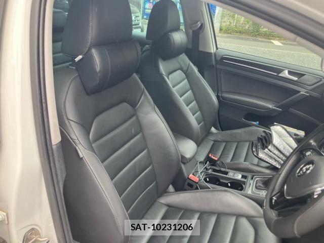 VolksWagen GOLF VARIANT 2014-03 8832509-17