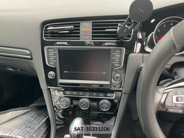 VolksWagen GOLF VARIANT 2014-03 8832509-23