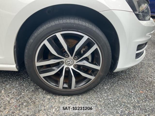 VolksWagen GOLF VARIANT 2014-03 8832509-6