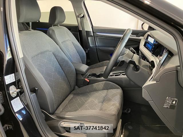 VolksWagen GOLF VARIANT 2023-05 8832502-12