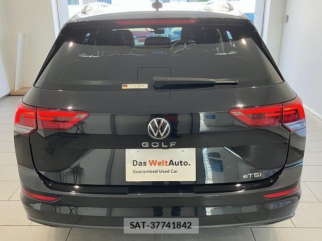 VolksWagen GOLF VARIANT 2023-05 8832502-15