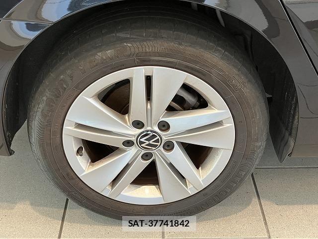 VolksWagen GOLF VARIANT 2023-05 8832502-20