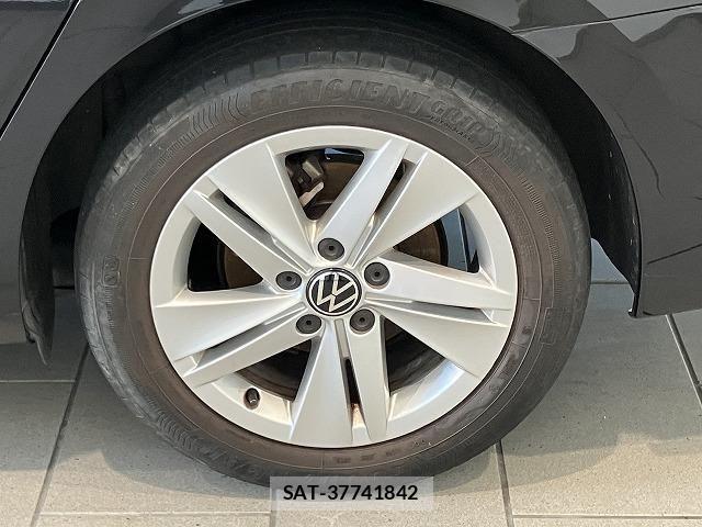 VolksWagen GOLF VARIANT 2023-05 8832502-22