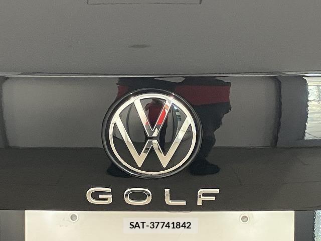 VolksWagen GOLF VARIANT 2023-05 8832502-25