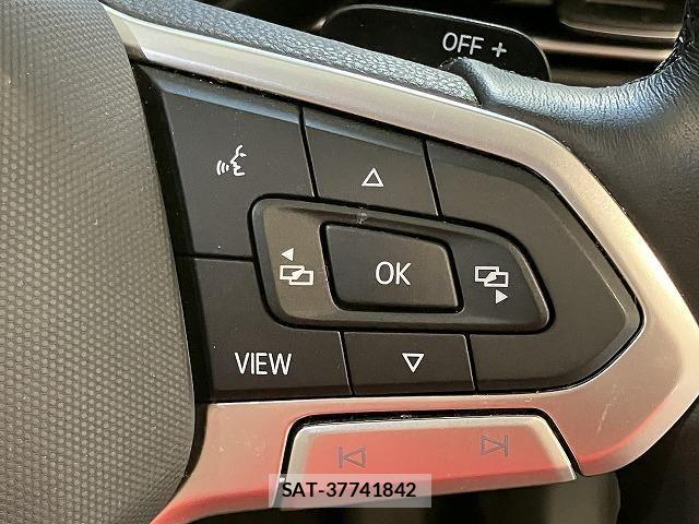 VolksWagen GOLF VARIANT 2023-05 8832502-4