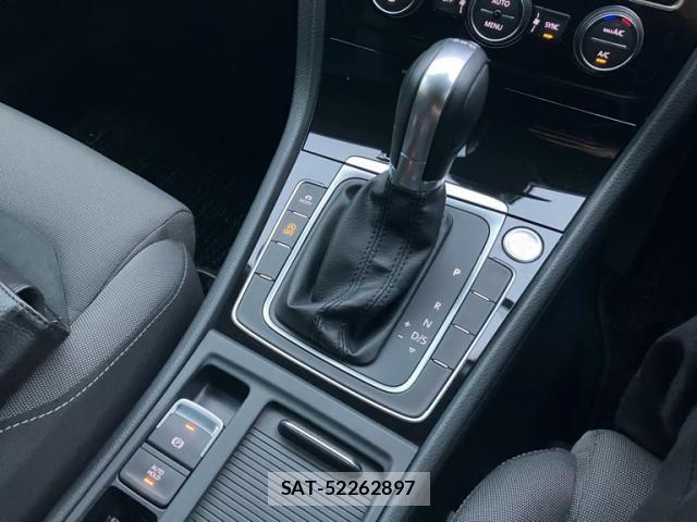 VolksWagen GOLF VARIANT 2018-08 8832504-16