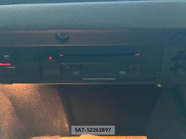 VolksWagen GOLF VARIANT 2018-08 8832504-17
