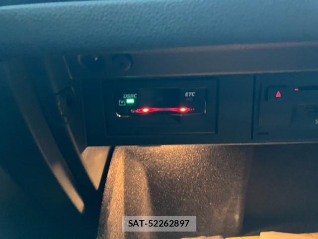 VolksWagen GOLF VARIANT 2018-08 8832504-18
