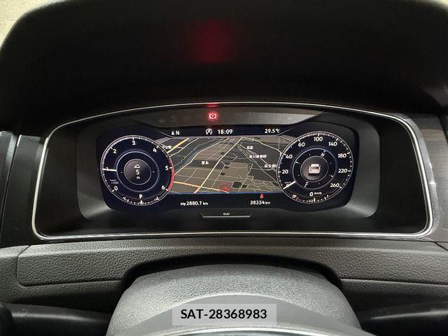 VolksWagen GOLF VARIANT 2020-03 8851086-17