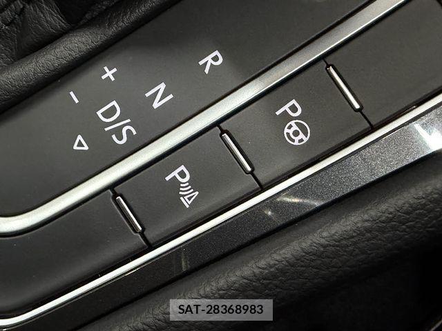 VolksWagen GOLF VARIANT 2020-03 8851086-23