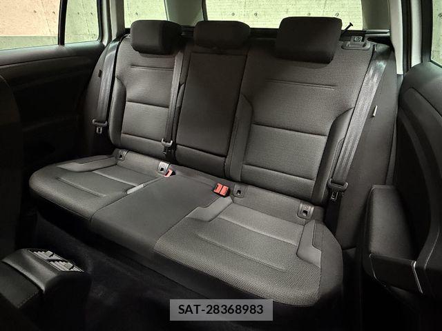 VolksWagen GOLF VARIANT 2020-03 8851086-5