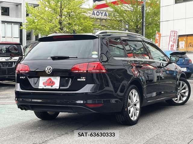 VolksWagen GOLF VARIANT 2015-08 8851085-2