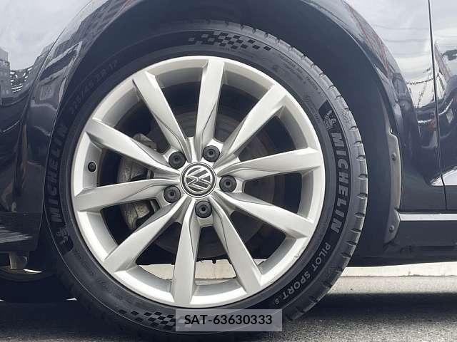 VolksWagen GOLF VARIANT 2015-08 8851085-3