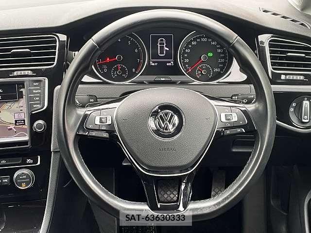 VolksWagen GOLF VARIANT 2015-08 8851085-4