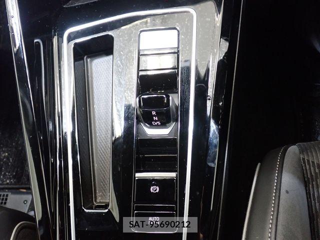 VolksWagen GOLF VARIANT 2023-11 8872399-14