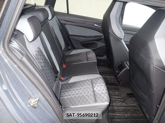 VolksWagen GOLF VARIANT 2023-11 8872399-23