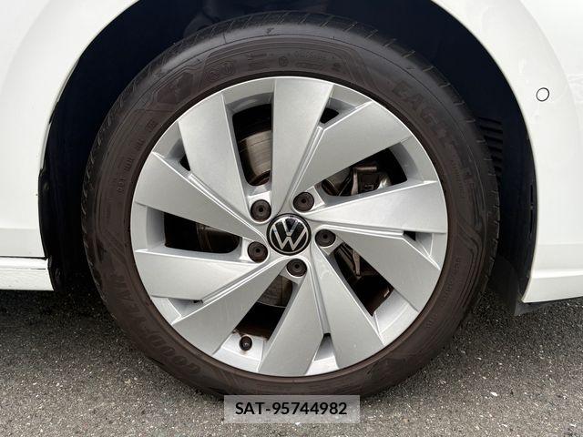 VolksWagen GOLF VARIANT 2024-06 8882977-7