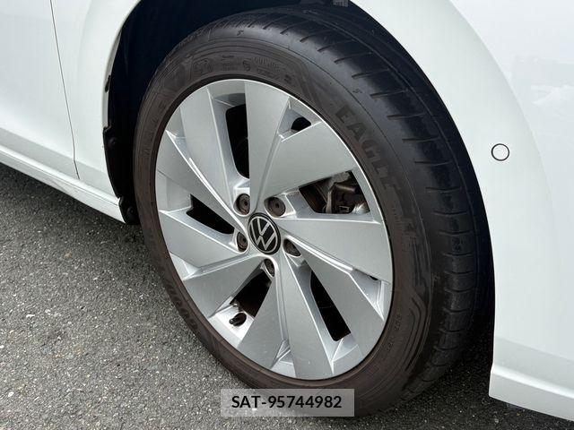 VolksWagen GOLF VARIANT 2024-06 8882977-8