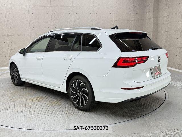 VolksWagen GOLF VARIANT 2023-09 8882976-10