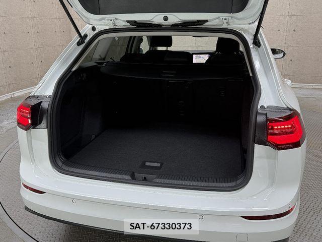 VolksWagen GOLF VARIANT 2023-09 8882976-12