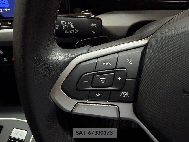 VolksWagen GOLF VARIANT 2023-09 8882976-17