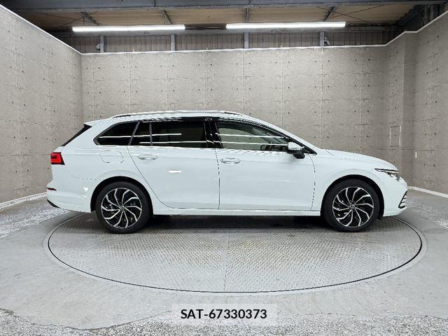 VolksWagen GOLF VARIANT 2023-09 8882976-8