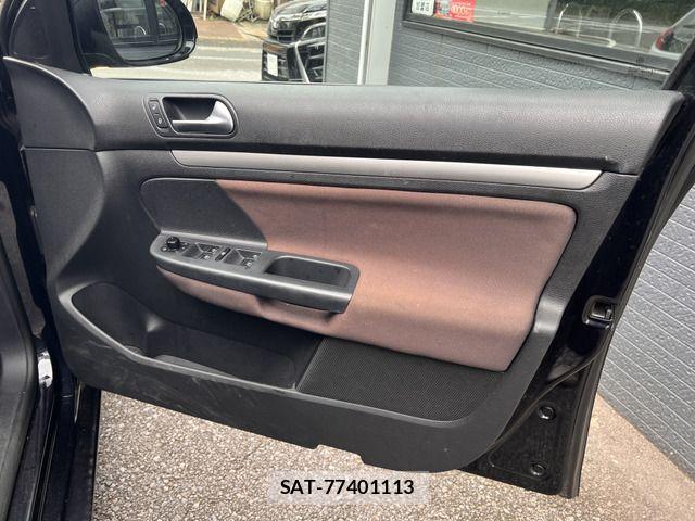 VolksWagen GOLF VARIANT 2011-09 8882980-6