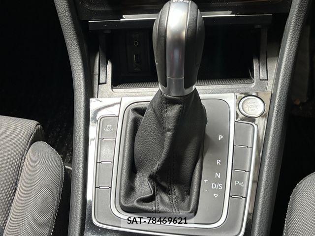 VolksWagen GOLF VARIANT 2015-02 8882979-23