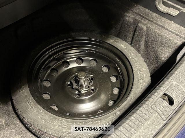 VolksWagen GOLF VARIANT 2015-02 8882979-26