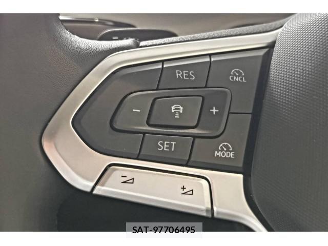 VolksWagen GOLF VARIANT 2026-05 8884615-20
