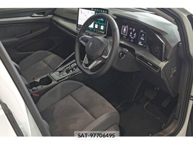 VolksWagen GOLF VARIANT 2026-05 8884615-24