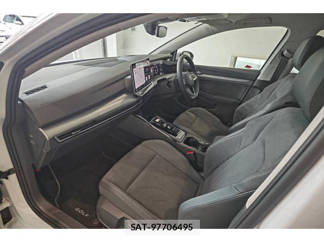 VolksWagen GOLF VARIANT 2026-05 8884615-28