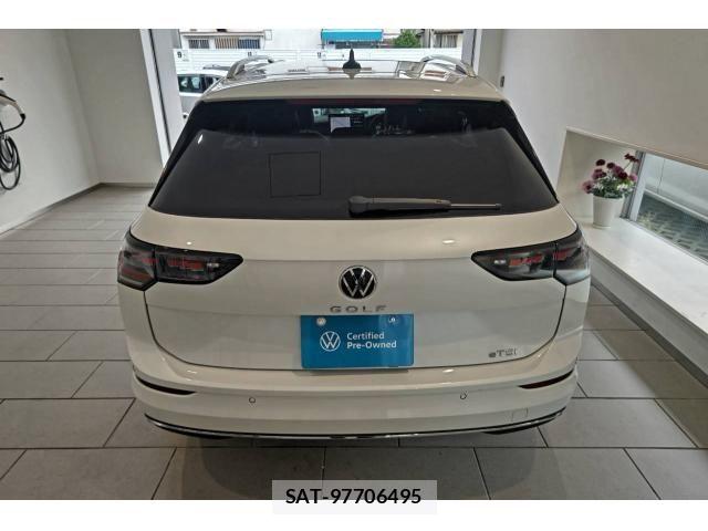 VolksWagen GOLF VARIANT 2026-05 8884615-3