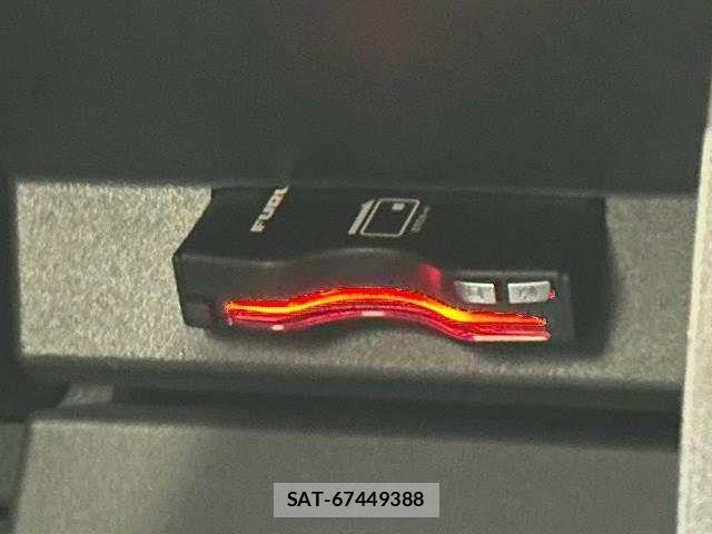VolksWagen ID.4 2023-12 840472-7