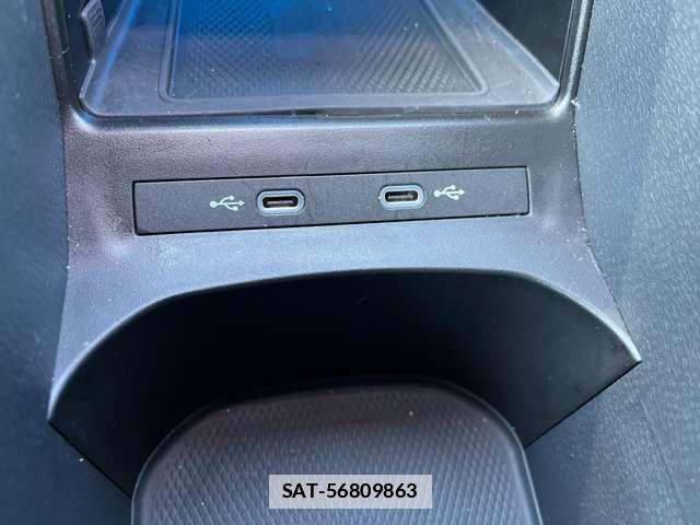 VolksWagen ID.4 2023-12 2011152-11