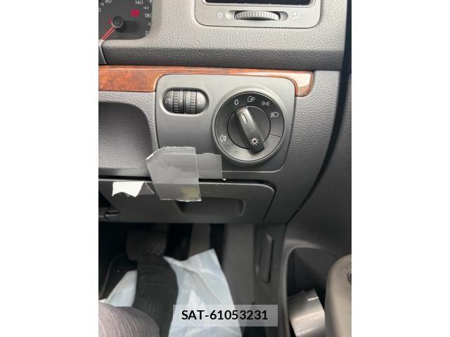 VolksWagen JETTA 2007-09 8372385-18