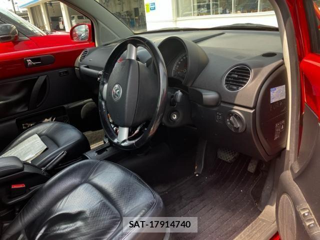 VolksWagen NEW BEETLE 2009-12 7458830-9
