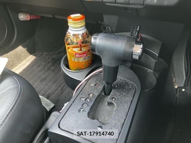 VolksWagen NEW BEETLE 2009-12 7458830-16