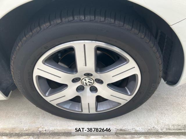 VolksWagen NEW BEETLE 2007-06 7510452-5