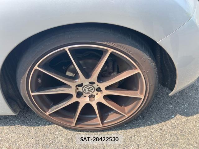 VolksWagen NEW BEETLE 2008-03 8102726-11