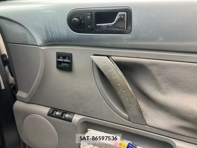 VolksWagen NEW BEETLE 2003-08 8528222-18