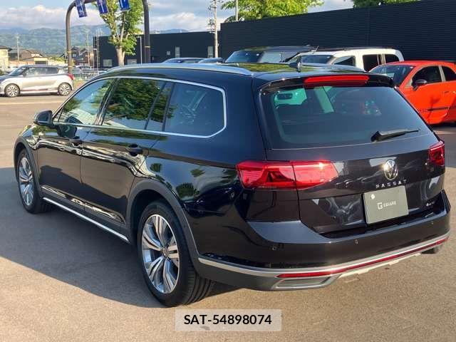 VolksWagen PASSAT ALLTRACK 2024-09 6678782-1