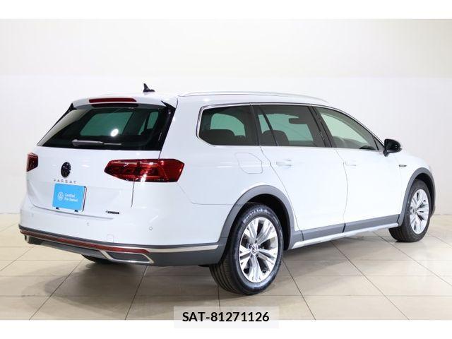 VolksWagen PASSAT ALLTRACK 2024-10 8355892-1