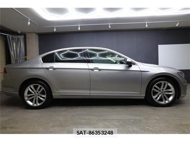 VolksWagen PASSAT 2016-06 7730724-10